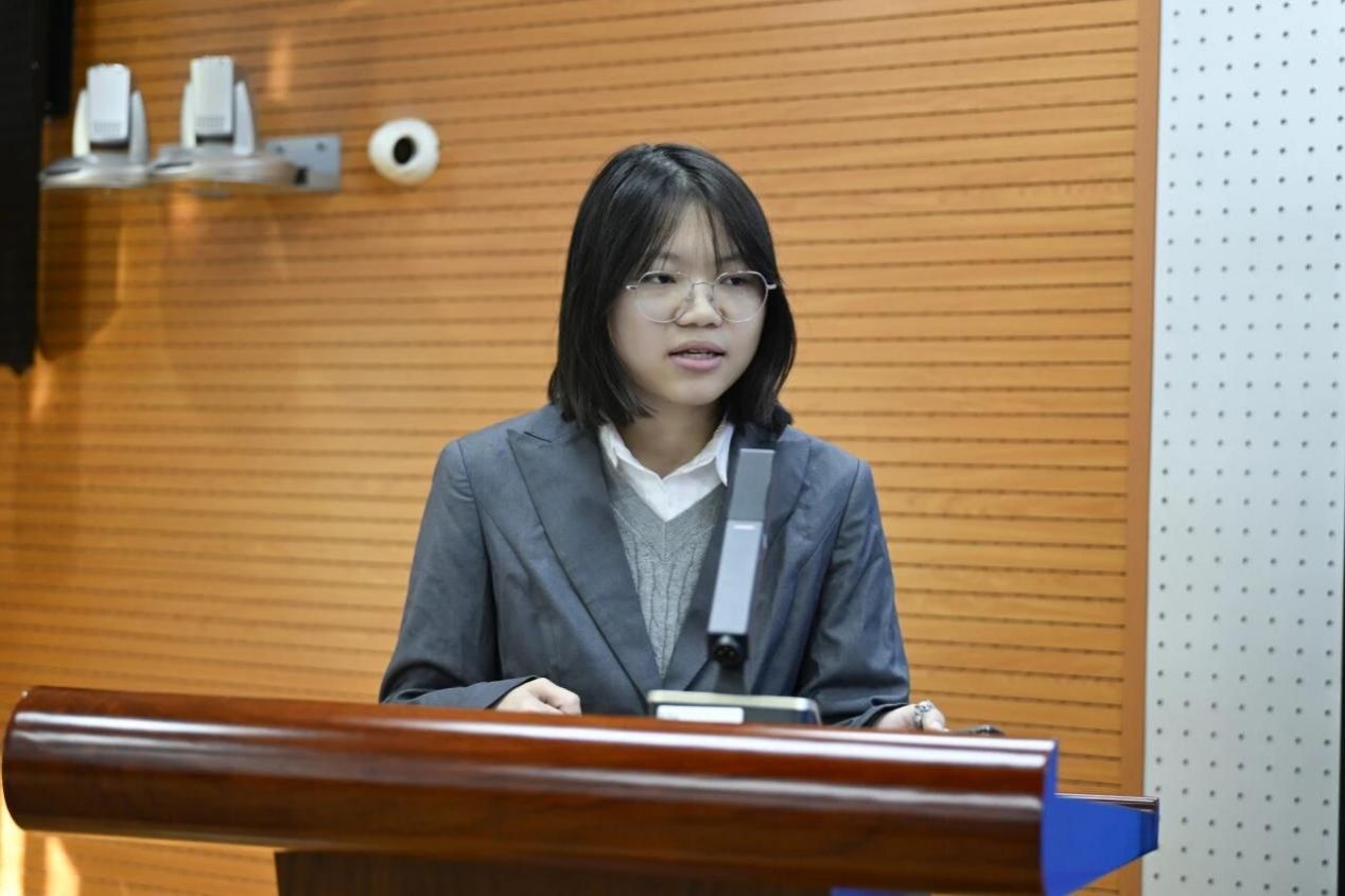 522af1d4923ea03ff3c5828805fbdcbe